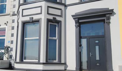 Lansdowne Apartment