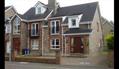 12 Millstone Avenue, Molly's Mews