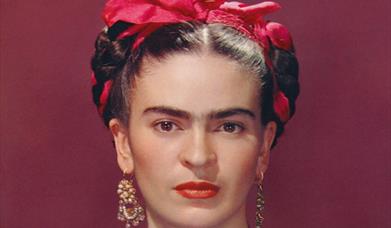 an actor portraying frida kahlo