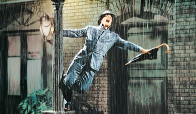 Screenshot from the movie Singing In The Rain.