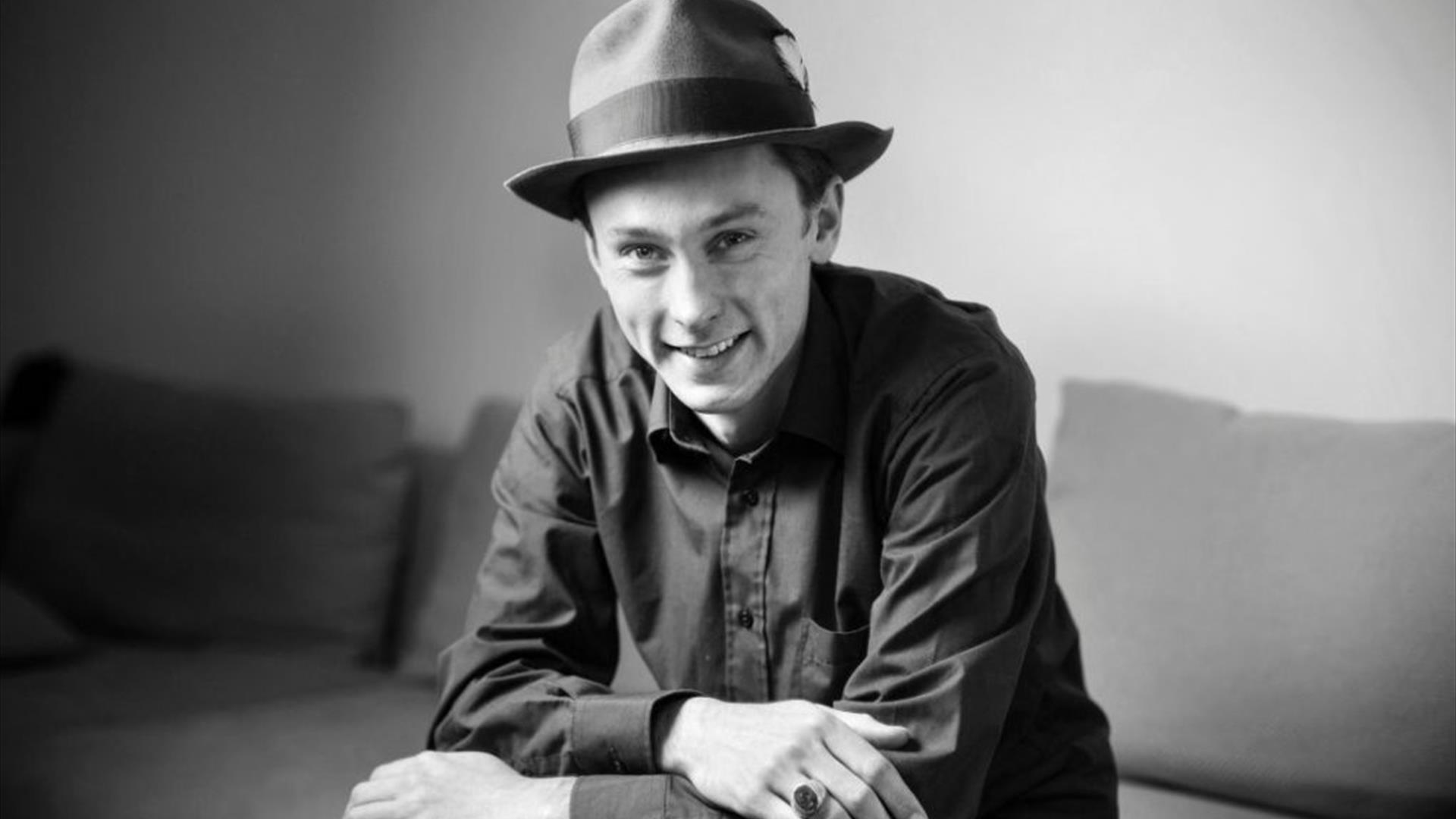 Black and White picture of David Lyttle