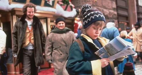 Screenshot from the movie Home Alone 2: Lost In New York.