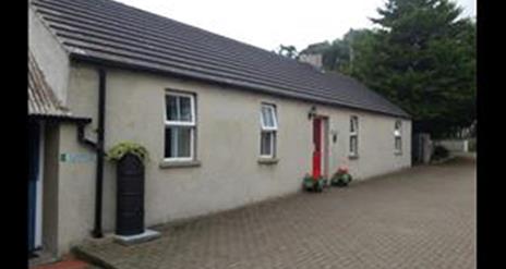 exterior of Kings Country Cottages - Mcguigans