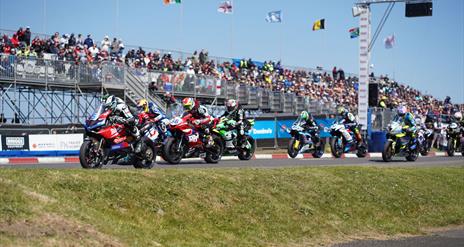 Briggs Equipment North West 200 Superbike Race 3