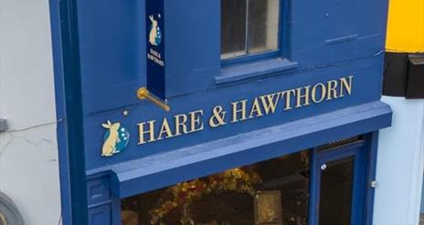 Image showing the exterior facade of the shop Hare & Hawthorn.