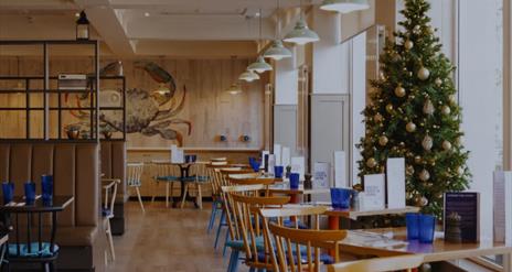 Restaurant in Marine Hotel.