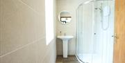 interior of bathroom at Kings Country Cottages - Marshalls