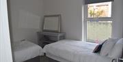twin bedroom