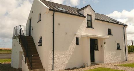 Ballylinny Cottages at Giants Causeway - Truin & Lacada