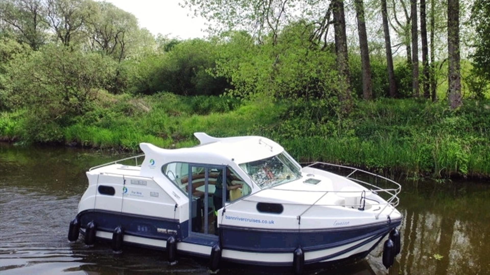 Bann River Cruises
Get outdoors and explore the Bann River.
Holiday at your own pace onboard one of our licensed, well equipped modern vessels.
Full t