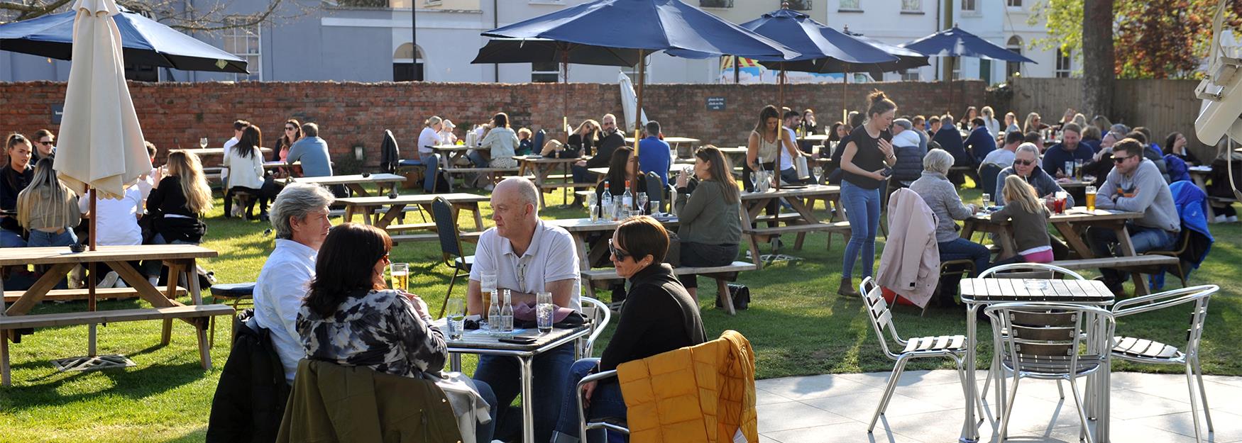 The Exmouth Arms garden in Cheltenham