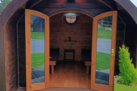 StarGlamping Pod Outside
