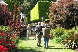 Tour Guide Cheltenham