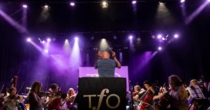 Live music performance 