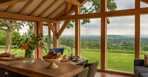 Dryhill Cottage dining room view