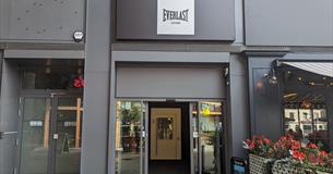 Everlast Fitness Club exterior