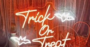 Trick or Treat sign