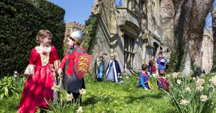 Children dressed as knights and princesses