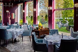 Dining tables in Victoria's Restaurant