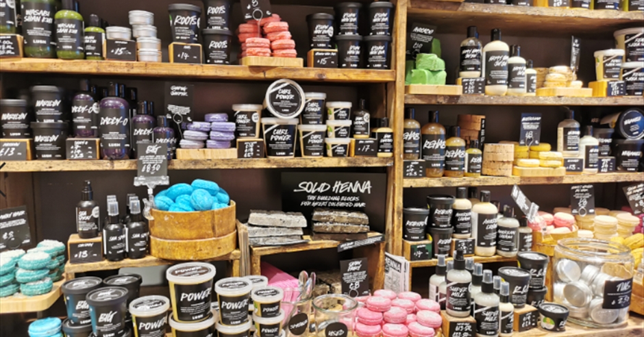 LUSH Cheltenham - Shopping