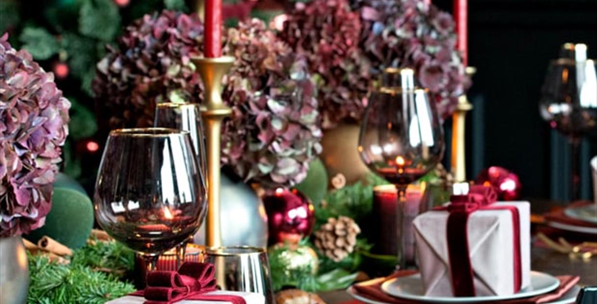 The Art of the Christmas Table
