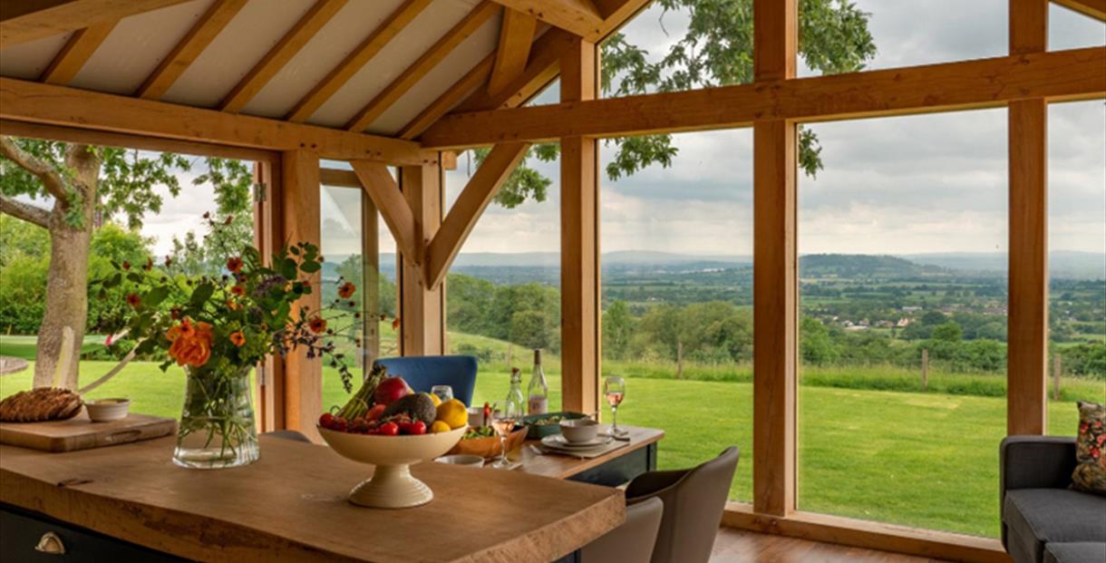 Dryhill Cottage dining room view