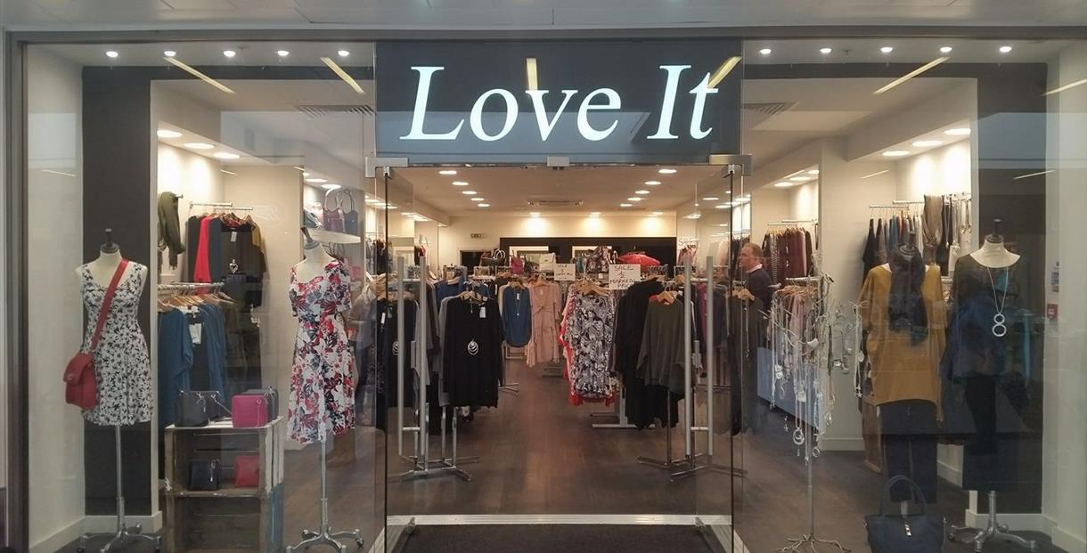 Exterior of Love It