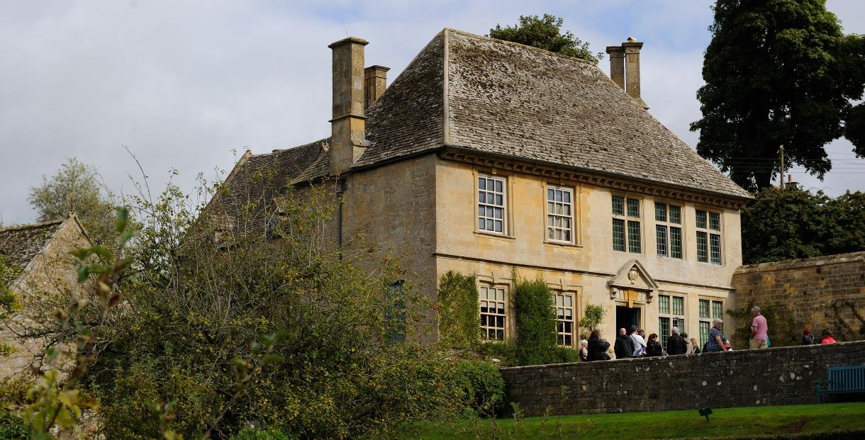 snowshill manor and garden national