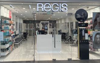 Regis Salon exterior