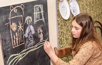 Children's Craft Drop In: Cress Heads at Holst Victorian House