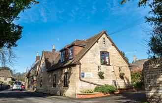 Church Court Cottages - Malvern Cottage