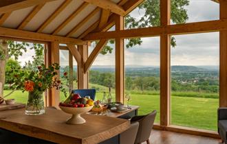 Dryhill Cottage dining room view