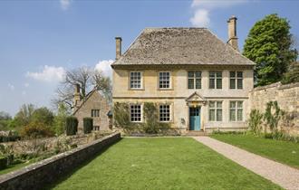 Snowshill Manor & Garden house exterior