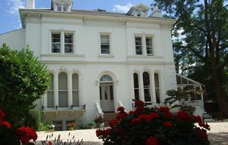 Lypiatt House