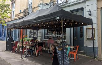 Chaplais Kitchen exterior and outdoor seating