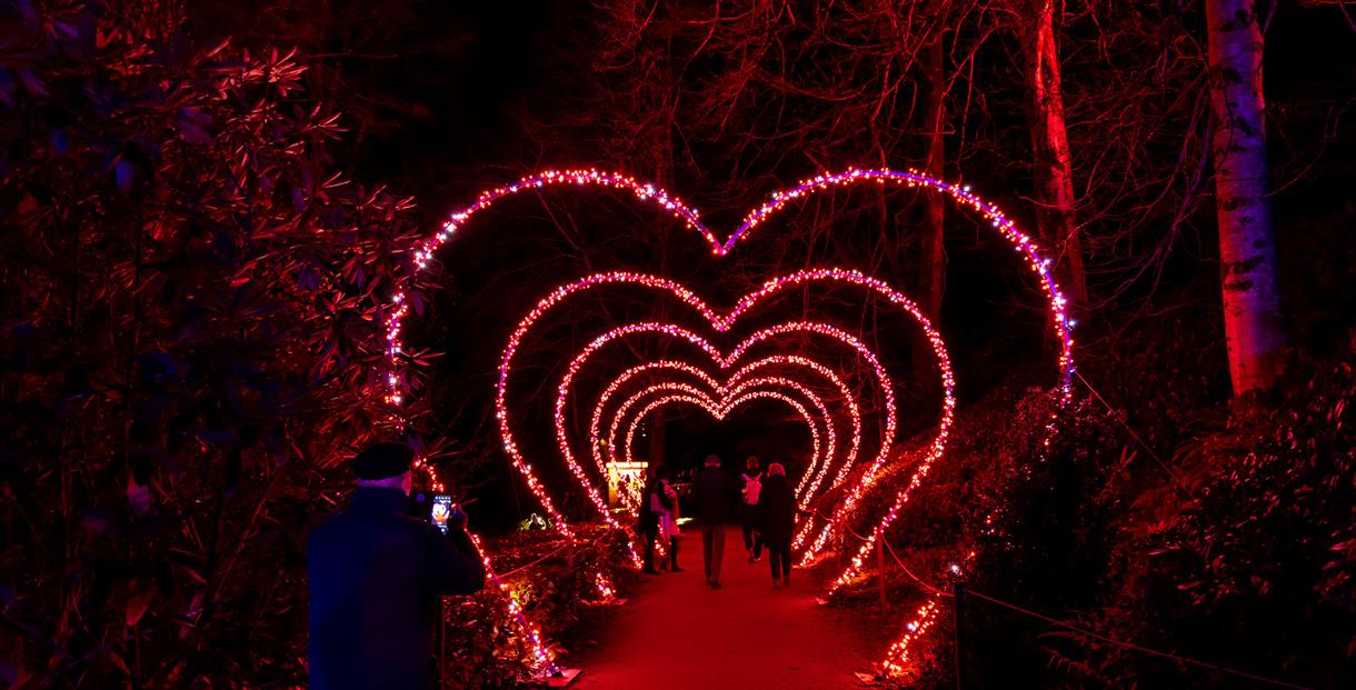 Illuminated heart arch walkway