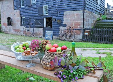 a victorian harvest at Stretton Watermill