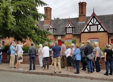 Guided walking tour,welsh row,Nantwich