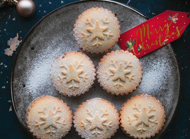 carol concert,mince pies,tabley house