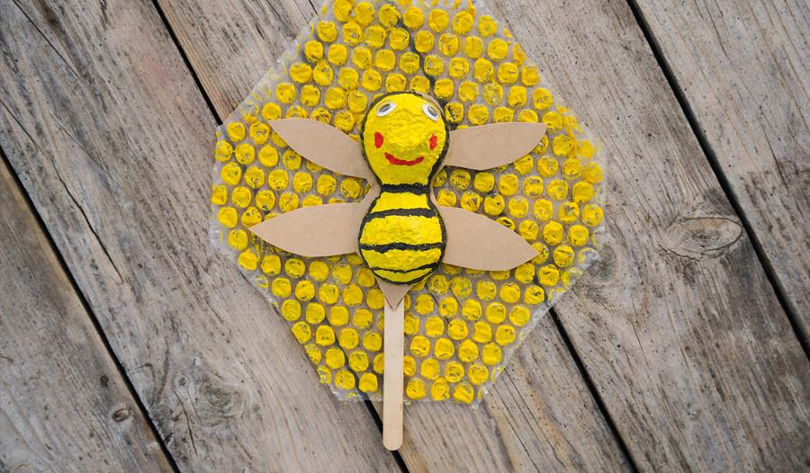 Bee themed crafts,weaver hall musuem,kids activities,crafts