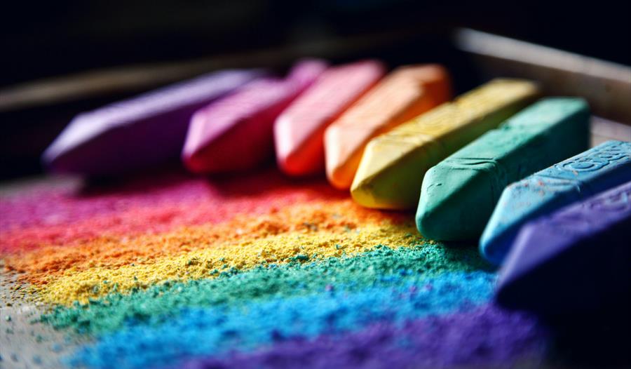 art school,art,workshop,chalk,pastels