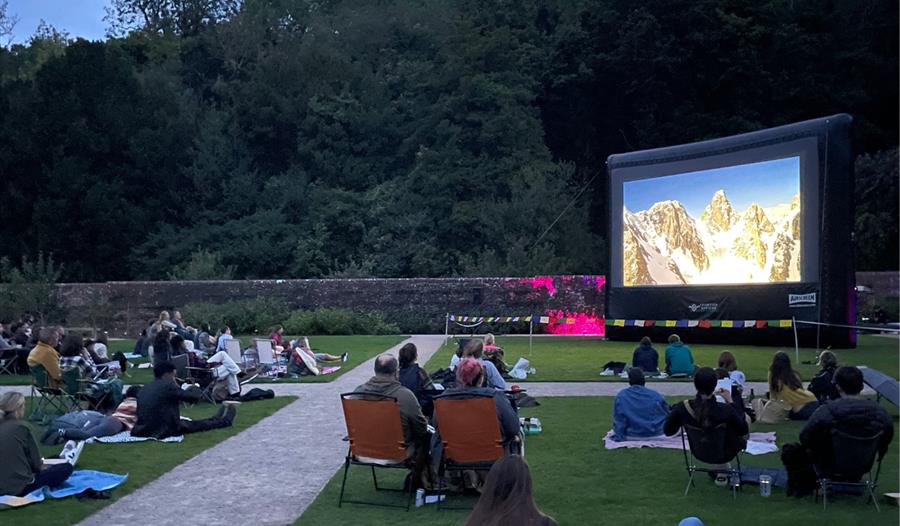 outdoor cinema,walton hall & gardens,film night,