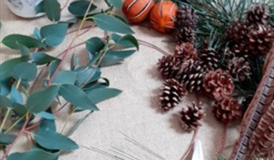 luxury door wreath making workshop,wreath makingh,christmas,crafting