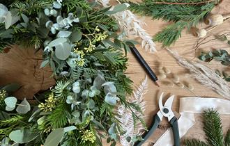 luxury wreath making,workshop.mottram hall,cheshire,christmas