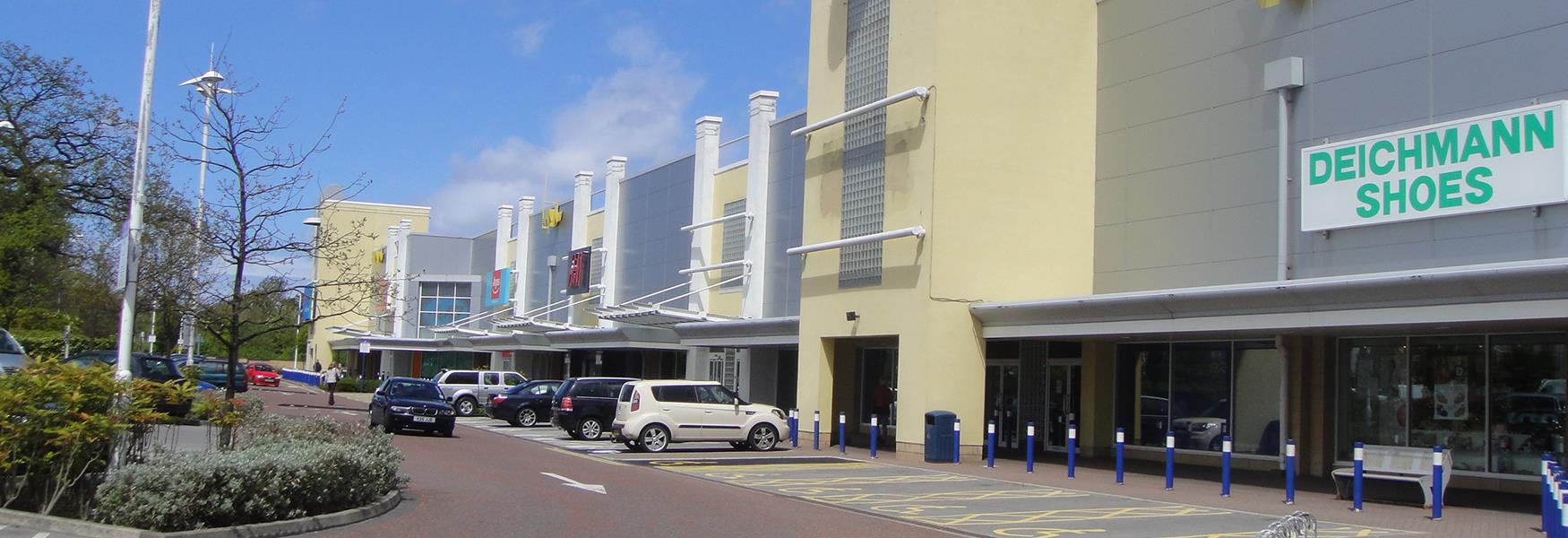 Coliseum Shopping Park
