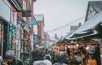 Knutsford Christmas Market. Credit Tessa Harri Carroll Photography