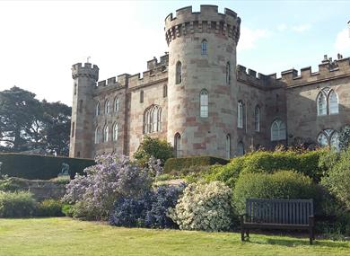 Cholmondley Castle Gardens,mothering sunday,walk,gardens,outdoors,castle