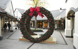 Christmas Shopping at Cheshire Oaks Designer Outlet