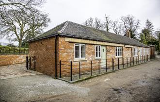 Self Catering at Betley Court Farm