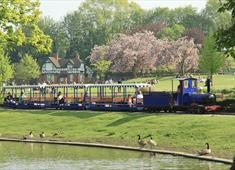 Miniature train in Queen's Park